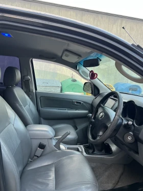 Toyota Hilux Invicable | Mobile.bg    9