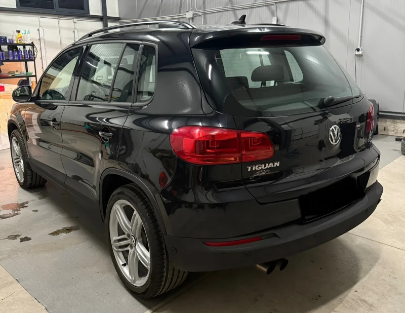 VW Tiguan 2.0 TDI, снимка 5 - Автомобили и джипове - 48787236