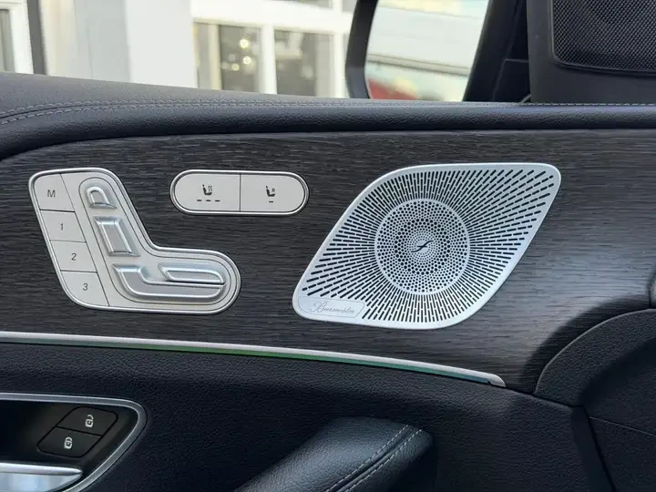 Mercedes-Benz GLE 350 PANO| AMBIENT| BURMESTER| ПОДГРЕВИ| CARFAX| , снимка 15 - Автомобили и джипове - 55221144