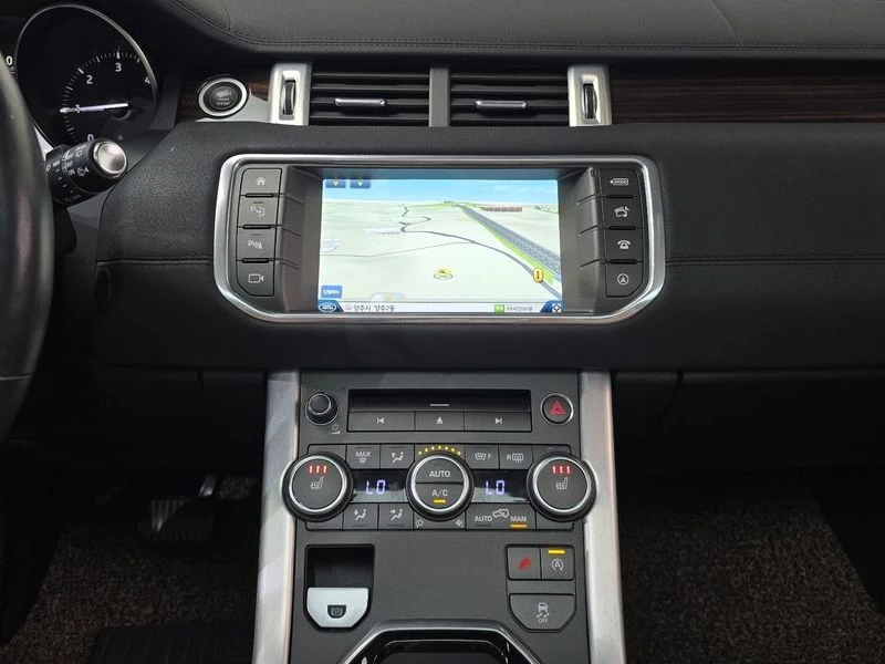Land Rover Range Rover Evoque 2.0 Automatic, снимка 13 - Автомобили и джипове - 55930938