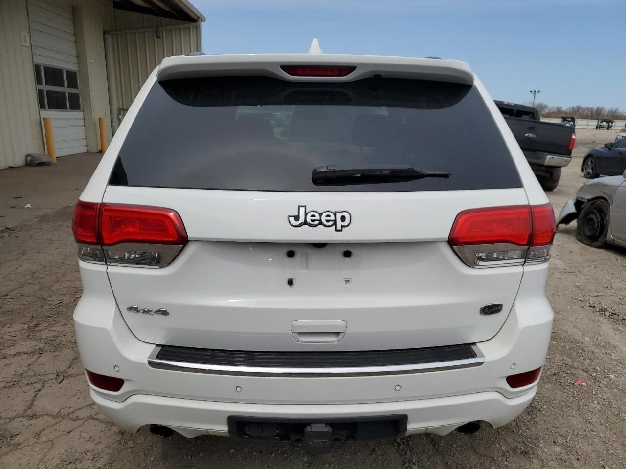 Jeep Grand cherokee OVERLAND Обдух* 8ZF* Въздух* Пано* Дистроник*  - изображение 4
