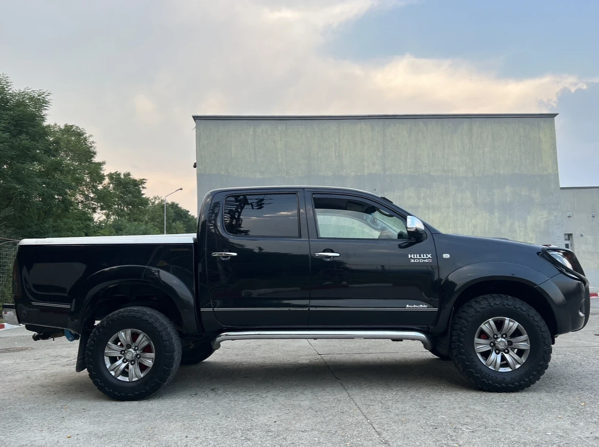 Toyota Hilux Invicable - изображение 7