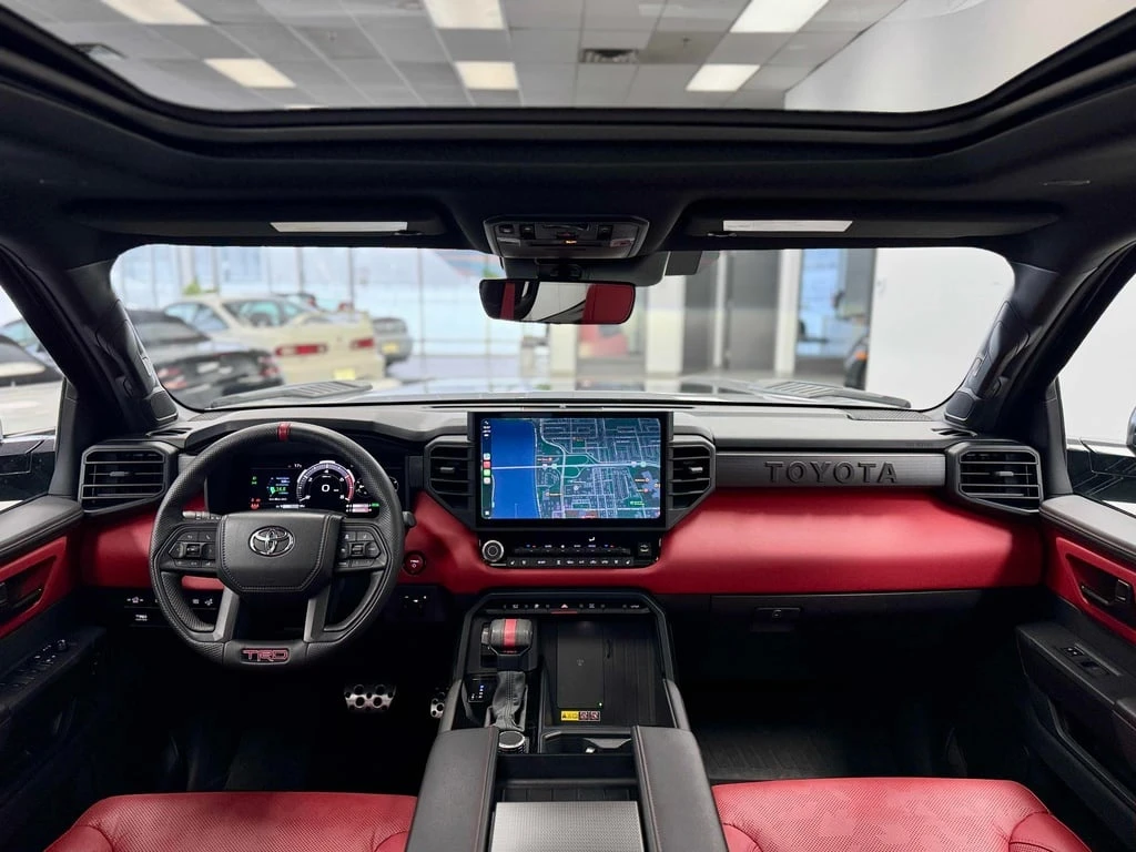 Toyota Tundra * Crewmax Limited* CARFAX * JBL* 360 ������* ����� | Mobile.bg � ����������� 9