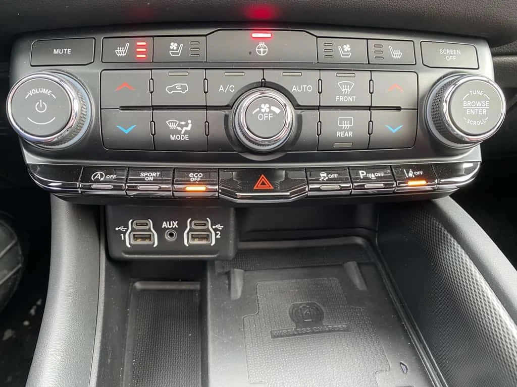 Dodge Durango * GT | AWD | Black Top Pkg * CARFAX * ЦЕНА ДО БГ, снимка 11 - Автомобили и джипове - 53786927