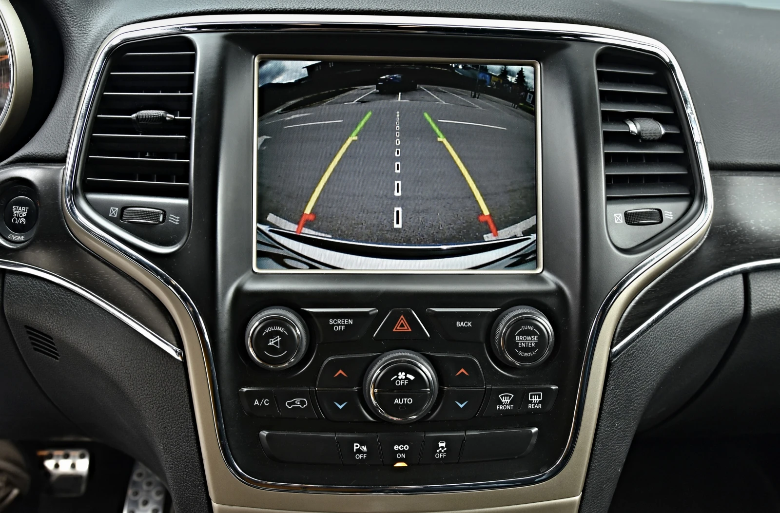 Jeep Grand cherokee, снимка 11 - Автомобили и джипове - 54015713