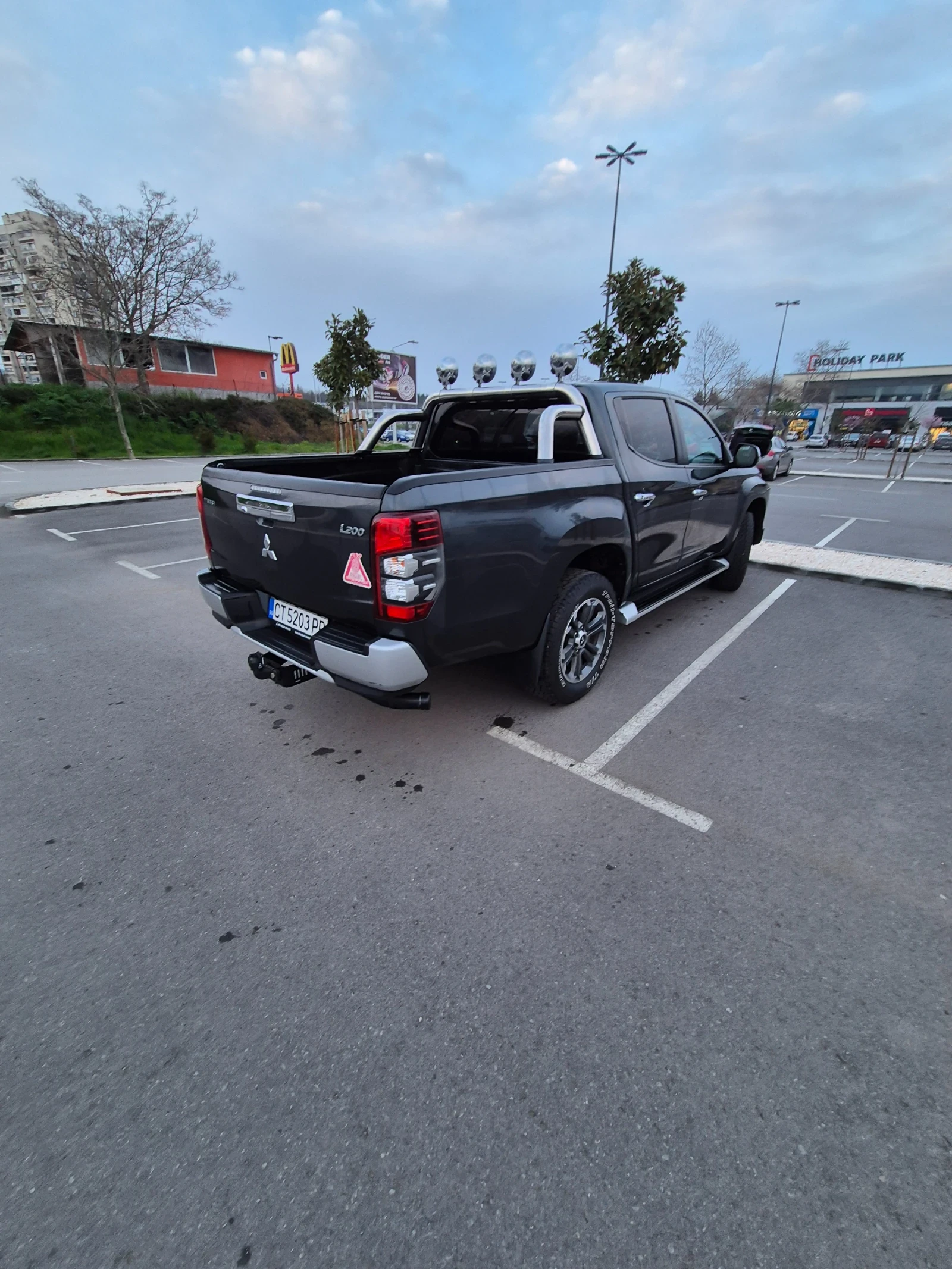 Mitsubishi L200, снимка 2 - Автомобили и джипове - 54058334