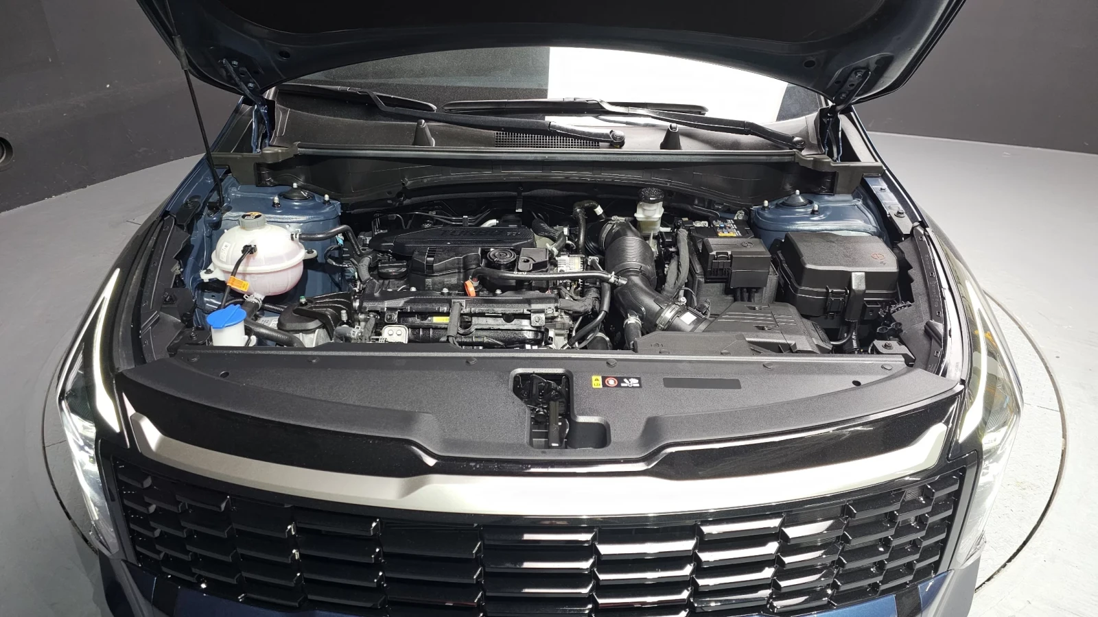 Kia Sportage ОБДУХВАНЕ * MEMORY* LED* KEYLESS* CARPLAY, снимка 5 - Автомобили и джипове - 54296335