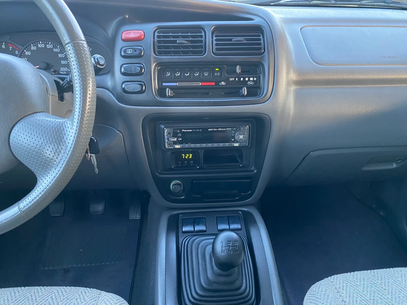 Suzuki Grand vitara 2.0 4x4 Гърция, снимка 10 - Автомобили и джипове - 54520882