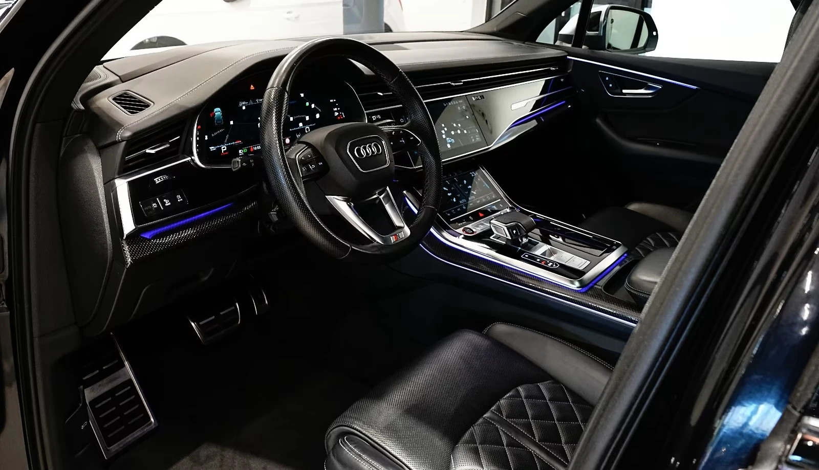 Audi SQ7 4.0 TFSI V8 QUATTRO, снимка 6 - Автомобили и джипове - 54601946