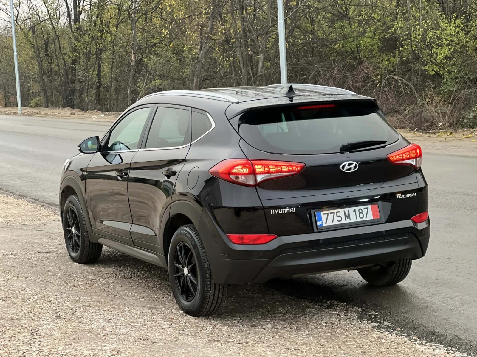 Hyundai Tucson 1.6, снимка 9 - Автомобили и джипове - 54716221