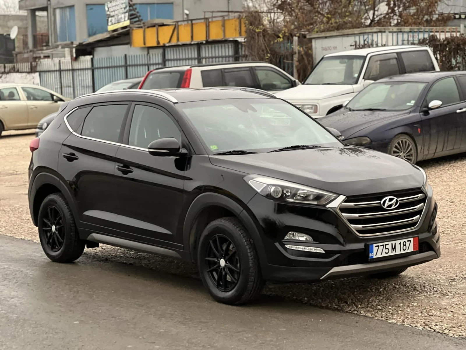 Hyundai Tucson 1.6, снимка 4 - Автомобили и джипове - 54716221