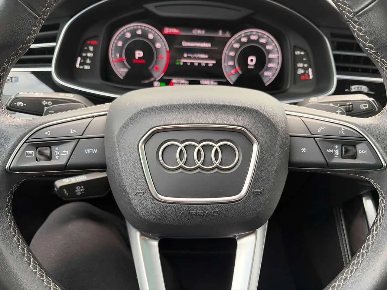 Audi Q8 * Progressiv * АВТОКРЕДИТ БЕЗ ПЪРВОНАЧАЛНА ВНОСКА*, снимка 10 - Автомобили и джипове - 54721035