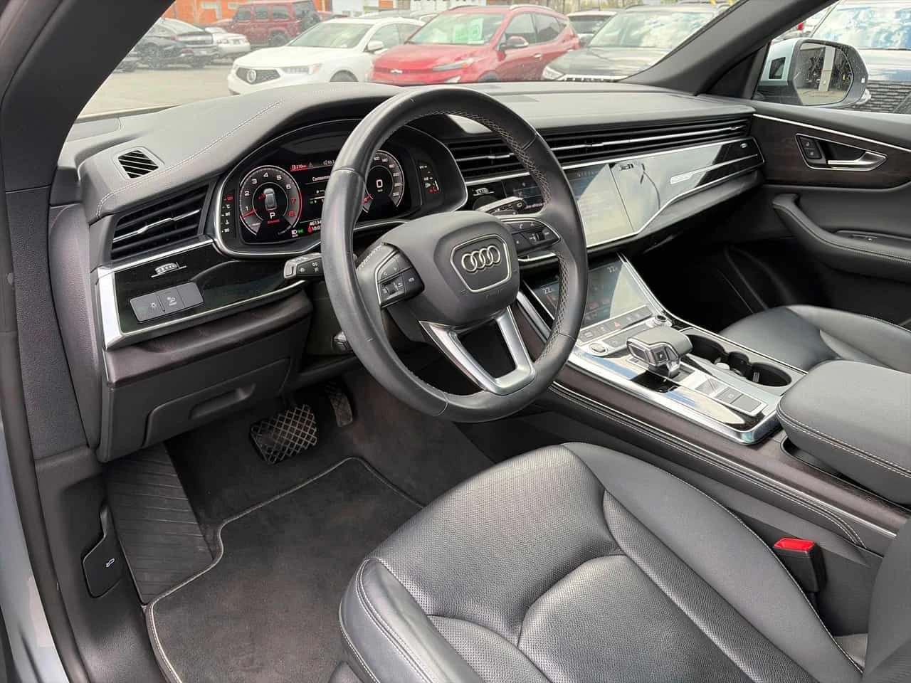 Audi Q8 * Progressiv * АВТОКРЕДИТ БЕЗ ПЪРВОНАЧАЛНА ВНОСКА*, снимка 5 - Автомобили и джипове - 54721035