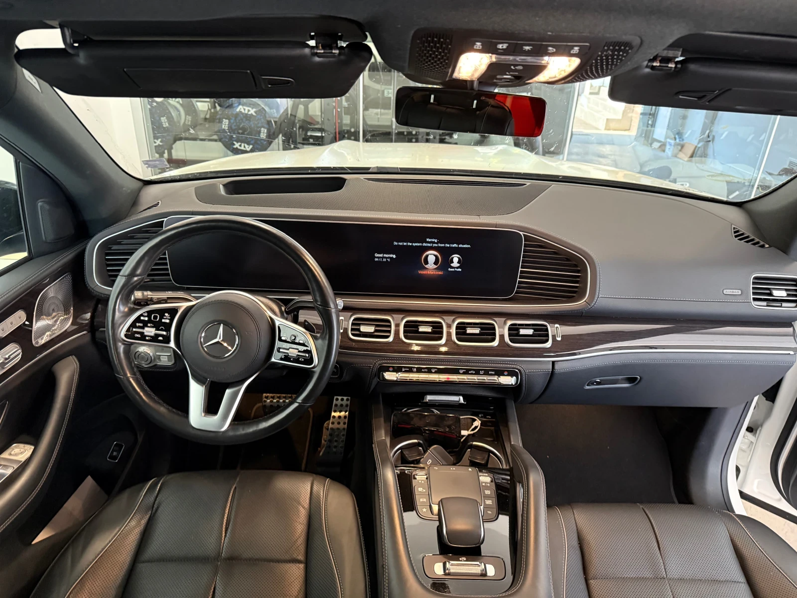 Mercedes-Benz GLS580 AMG пакет, снимка 13 - Автомобили и джипове - 55196837