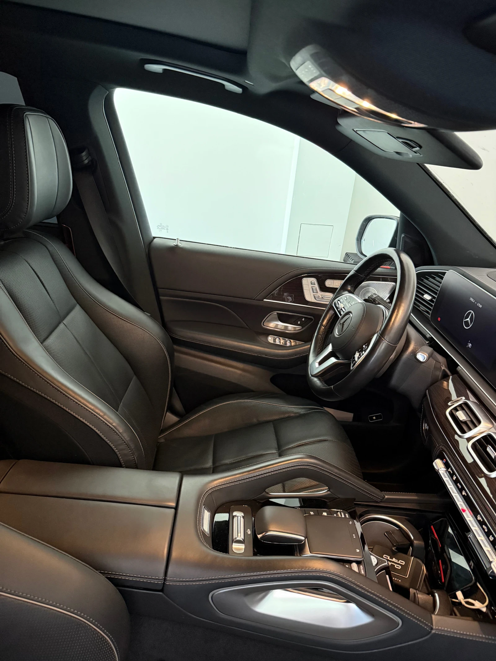 Mercedes-Benz GLS580 AMG пакет, снимка 9 - Автомобили и джипове - 55196837
