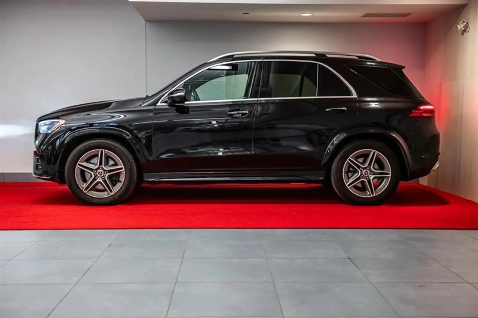 Mercedes-Benz GLE 350 4MATIC ЦЕНА ДО БЪЛГАРИЯ АВТОКРЕДИТ, снимка 4 - Автомобили и джипове - 55465339