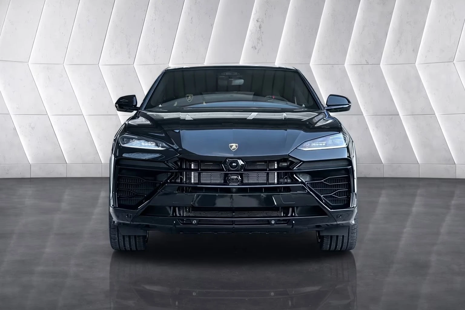 Lamborghini Urus SE / FACELIFT / CARBON / B&O / HUD / 360 / PANO / , снимка 4 - Автомобили и джипове - 55748067