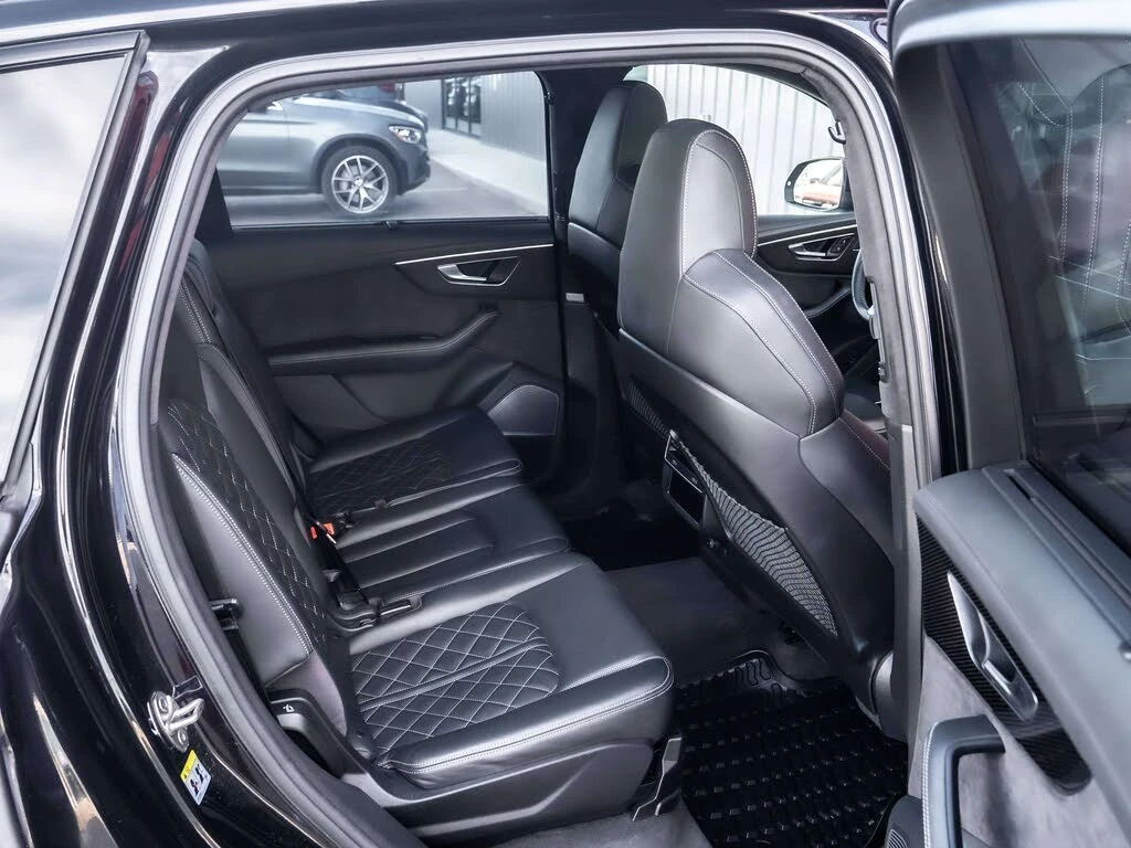 Audi SQ7 MATRIX* DIS* 3D B&O* HUD* 360* PANO* ОБДУХ* МАСАЖ, снимка 16 - Автомобили и джипове - 56046606
