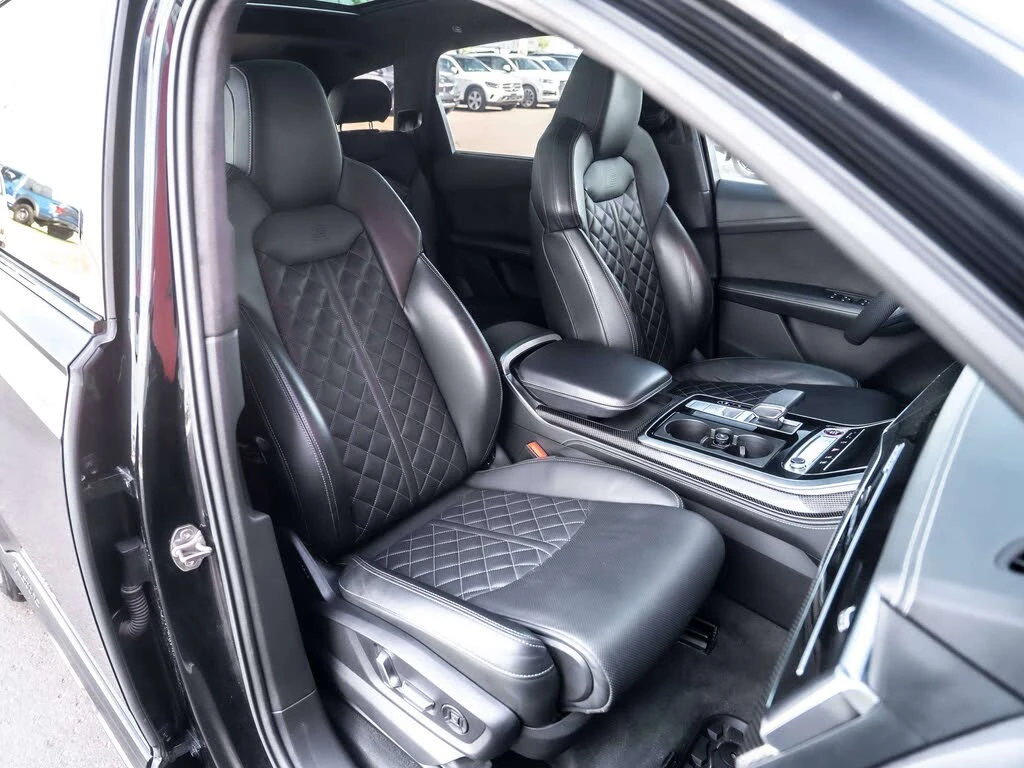 Audi SQ7 MATRIX* DIS* 3D B&O* HUD* 360* PANO* ОБДУХ* МАСАЖ, снимка 14 - Автомобили и джипове - 56046606