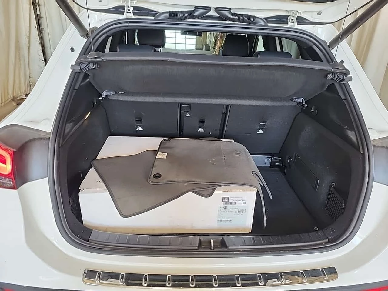 Mercedes-Benz GLA 250 ALCANTARA| AMBIENT| �����| 2 �����|  | Mobile.bg � ����������� 13
