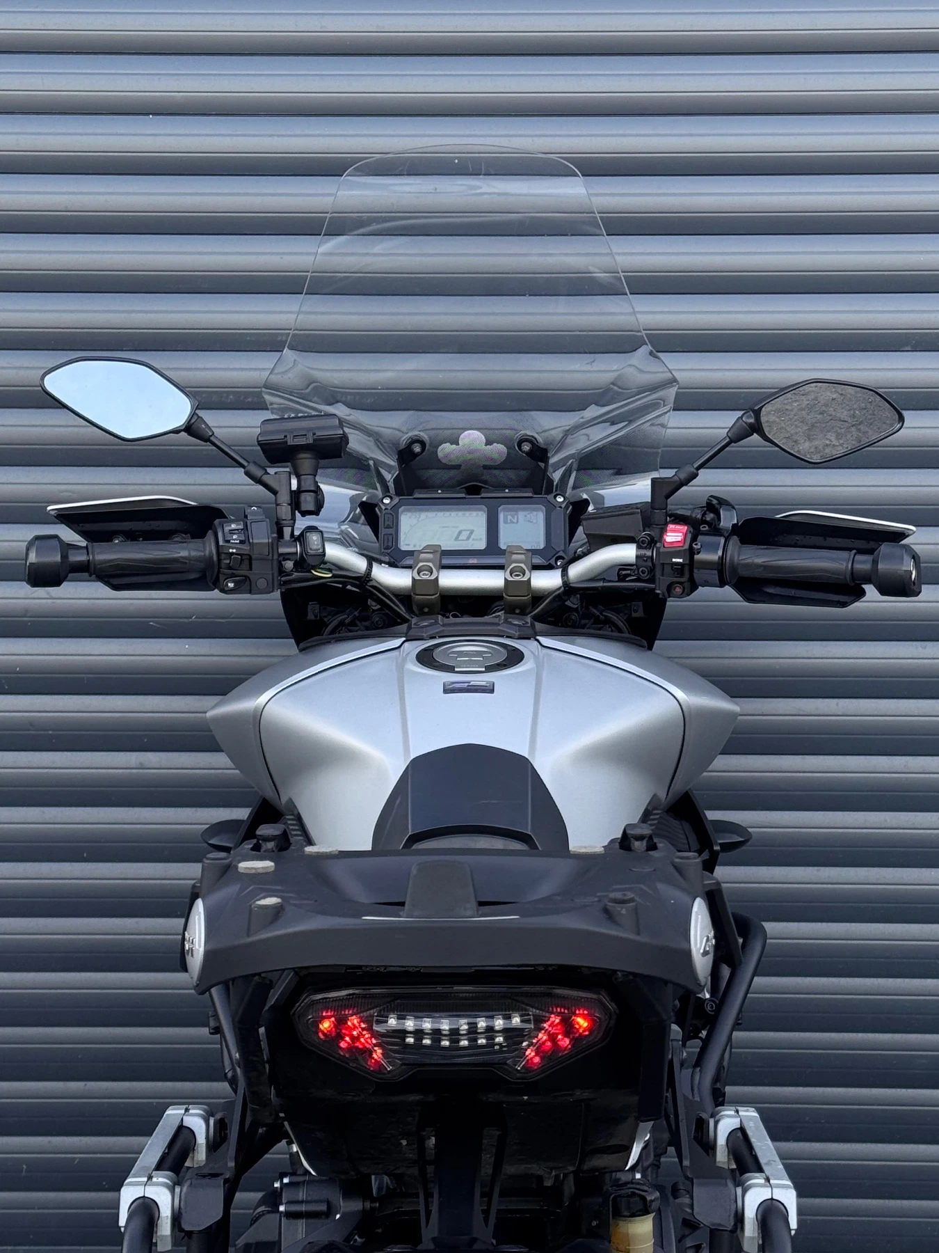 Yamaha Mt-09 TRACER - изображение 9