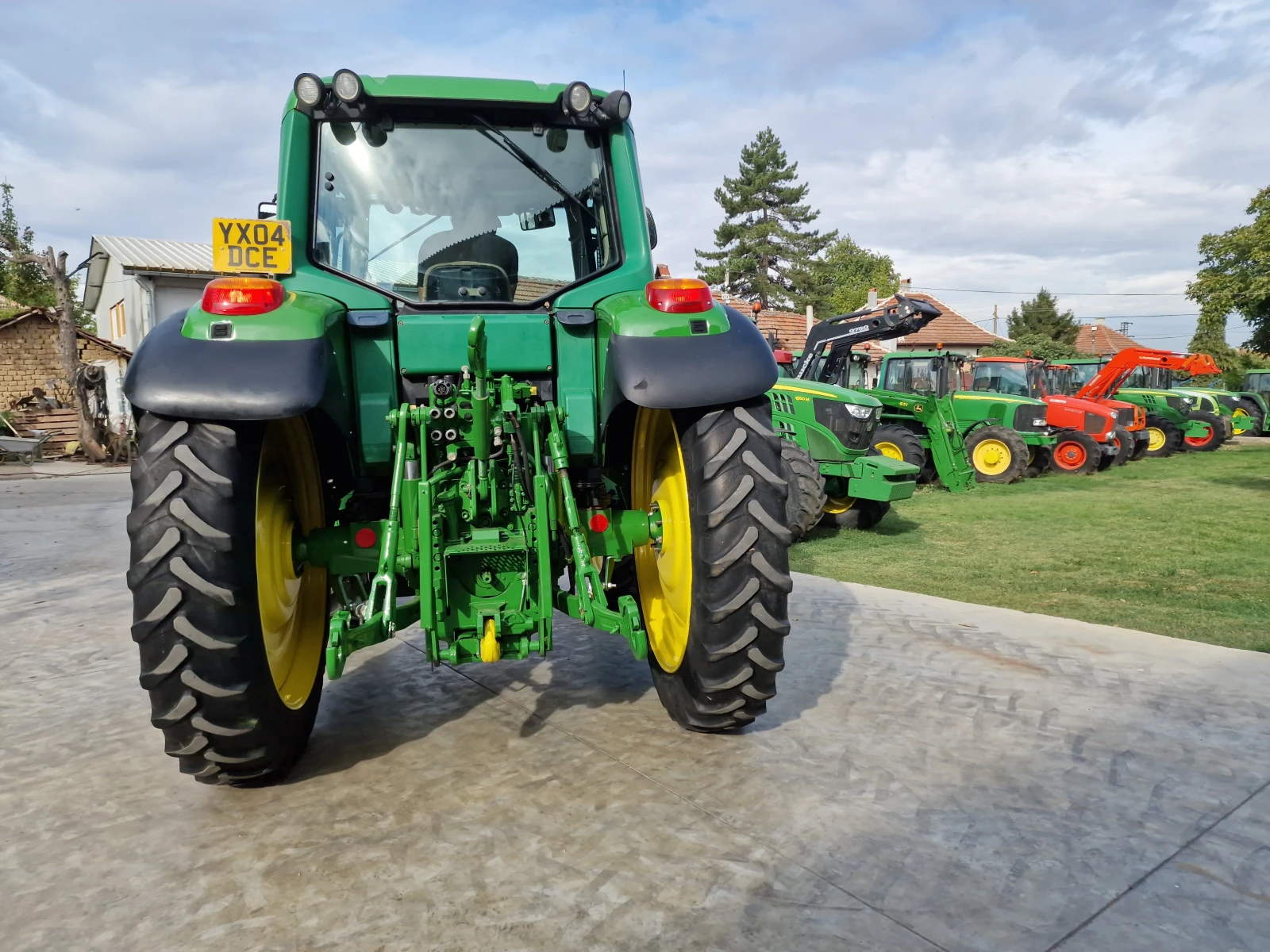 Трактор John Deere 6220 - изображение 5