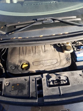 Renault Scenic 2.0dci НА ЧАСТИ , снимка 7