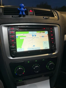 Skoda Octavia 1.6TDI 4X4 NAVI BLUETOOTH , снимка 9