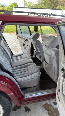 Mercedes-Benz 124 W124 250D, снимка 8