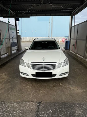 Обява за продажба на Mercedes-Benz E 350 CDI 4matic 231hp зимни гуми+ летни ~12 500 лв. - изображение 1