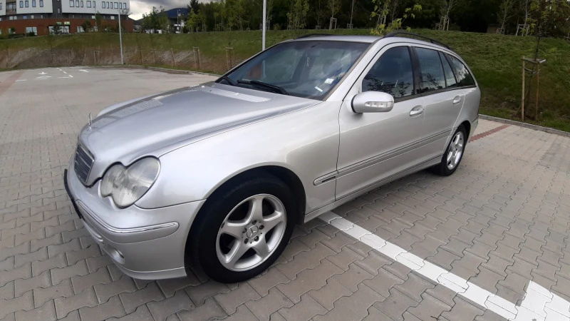 Mercedes-Benz C 220 C220CDI AVANTGARDE ПЕРФЕКТЕН ТОТАЛНО ОБСЛУЖЕН ТОП , снимка 7 - Автомобили и джипове - 46061000