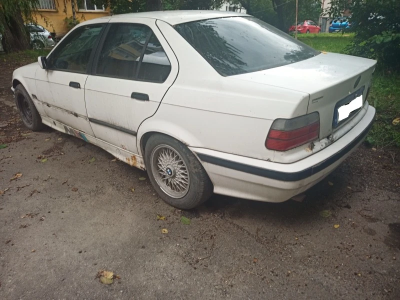 BMW 318 1.8 ГАЗ, снимка 2 - Автомобили и джипове - 46862427