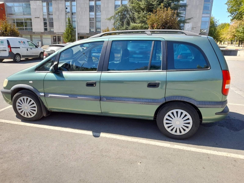 Opel Zafira, снимка 4 - Автомобили и джипове - 47300313