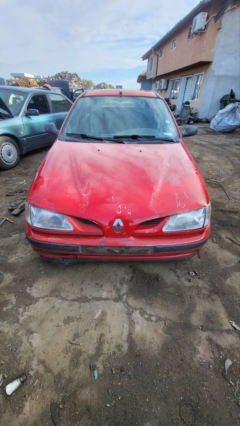 Renault Megane, снимка 3 - Автомобили и джипове - 47456454