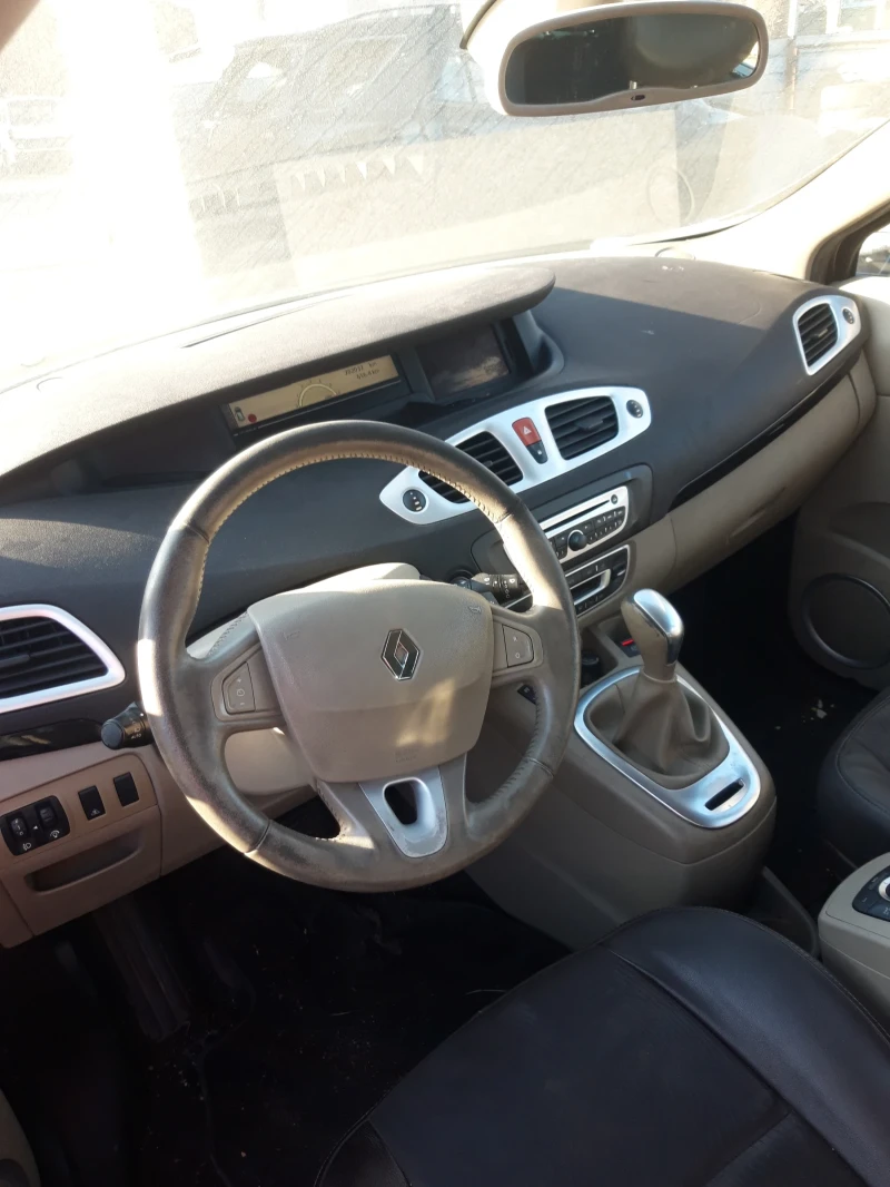 Renault Scenic 2.0dci НА ЧАСТИ , снимка 6 - Автомобили и джипове - 48129619