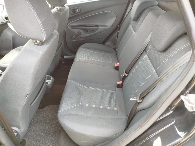 Ford Fiesta 1.4-96кс.ГАЗ-Климатроник, снимка 11 - Автомобили и джипове - 51457631
