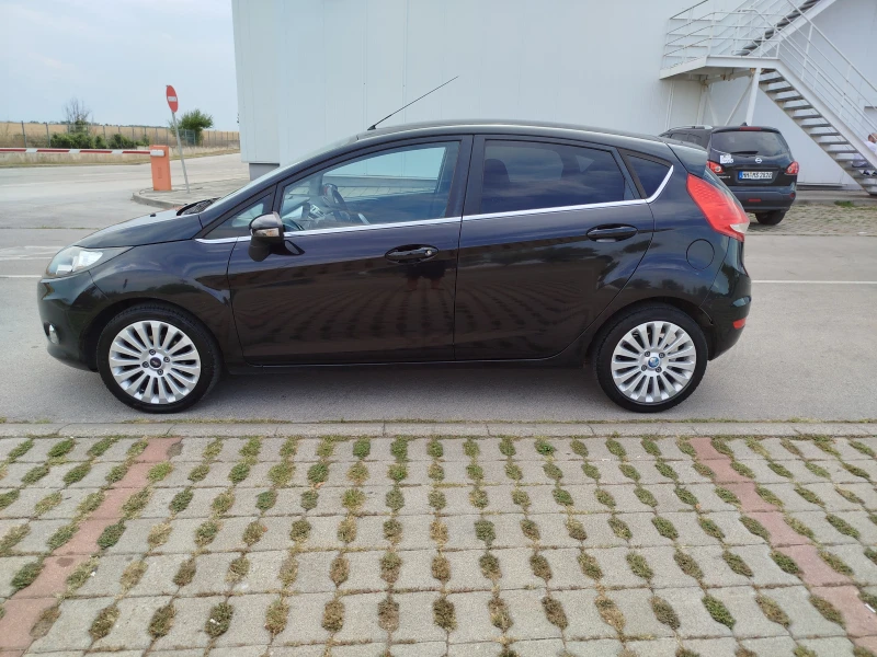 Ford Fiesta 1.4-96кс.ГАЗ-Климатроник, снимка 3 - Автомобили и джипове - 51457631