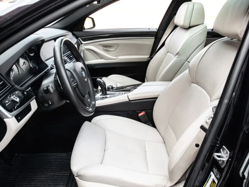 BMW 550 M-PACK* HEAD-UP* NAVI* 8ZF* KEYLESS* SHODOWLINE, снимка 9 - Автомобили и джипове - 52456757