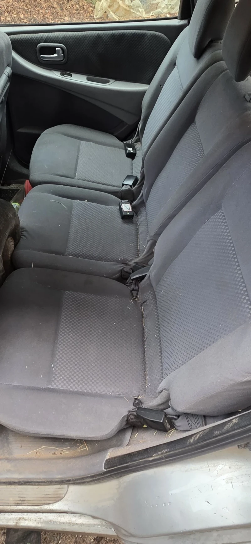 Nissan Almera tino 1.8i, снимка 10 - Автомобили и джипове - 52498263