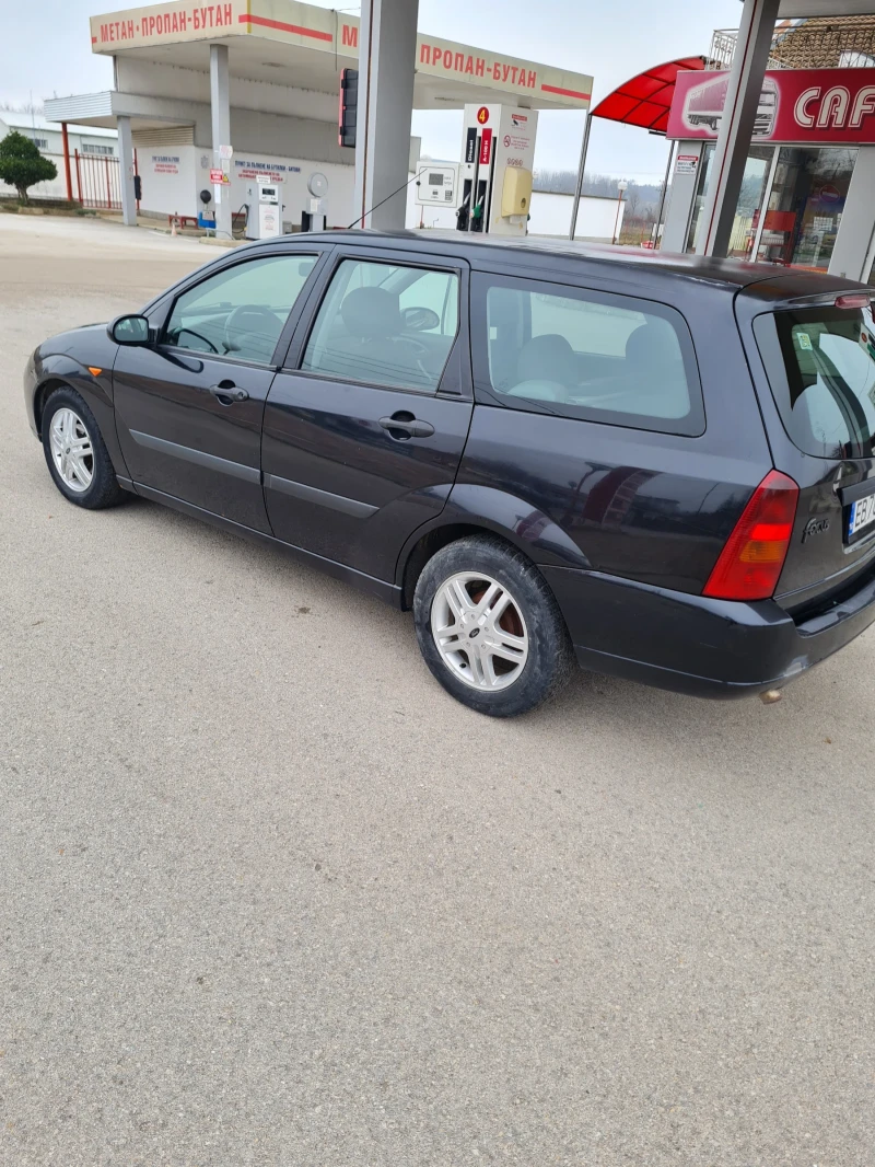 Ford Focus 1.8куб.90к.с. , снимка 4 - Автомобили и джипове - 52739597