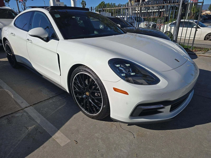 Porsche Panamera, снимка 4 - Автомобили и джипове - 53050041
