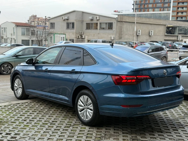 VW Jetta 1.4i DSG , снимка 2 - Автомобили и джипове - 53151011