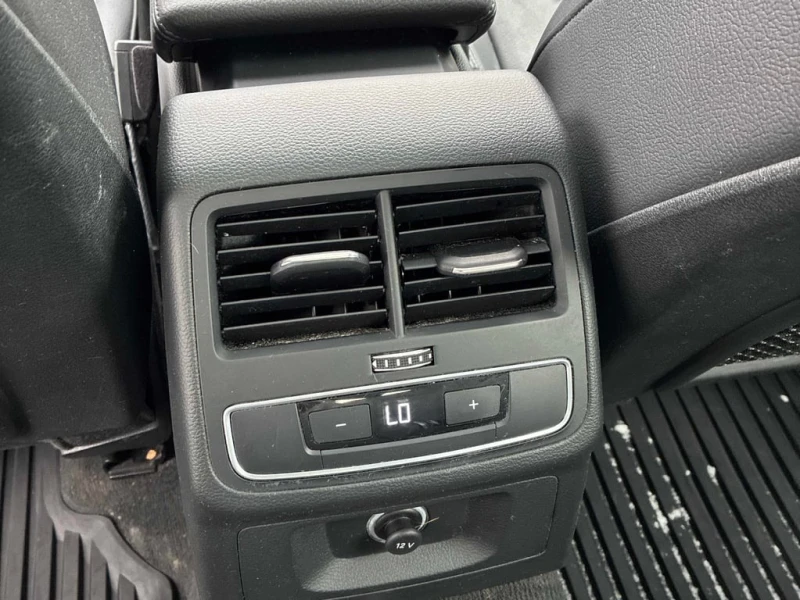 Audi A4  ПАНОРАМА * ГУМИ + ДЖАНТИ * ОТ ПРЕДСТАВИТЕЛСТВО, снимка 12 - Автомобили и джипове - 53362519