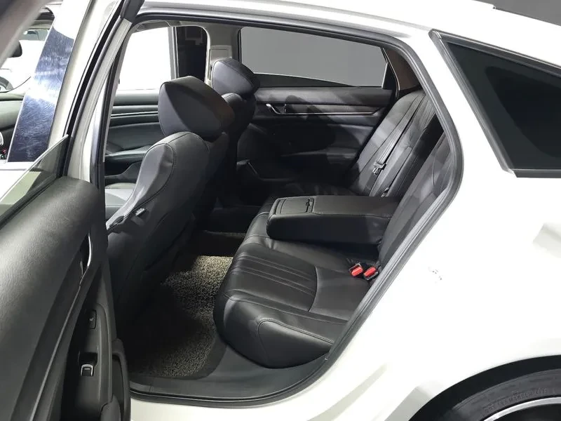 Honda Accord 2.0 TURBO SPORTS | Mobile.bg � ����������� 11