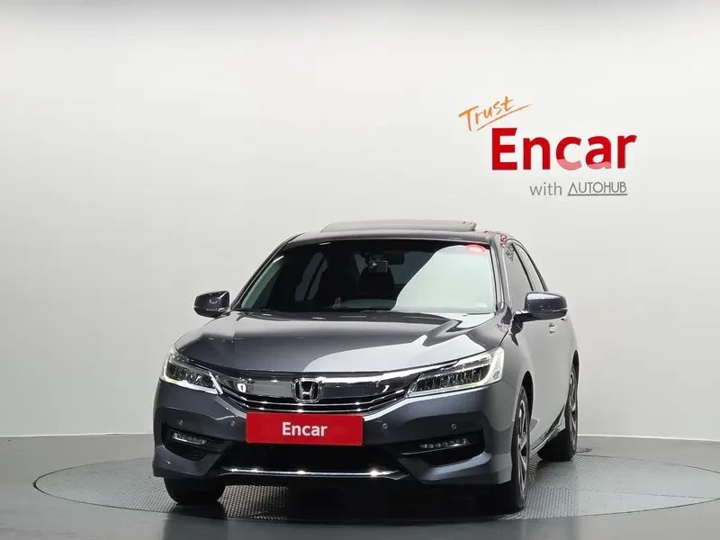 Honda Accord 2.4 9Th Generation, снимка 3 - Автомобили и джипове - 55841747