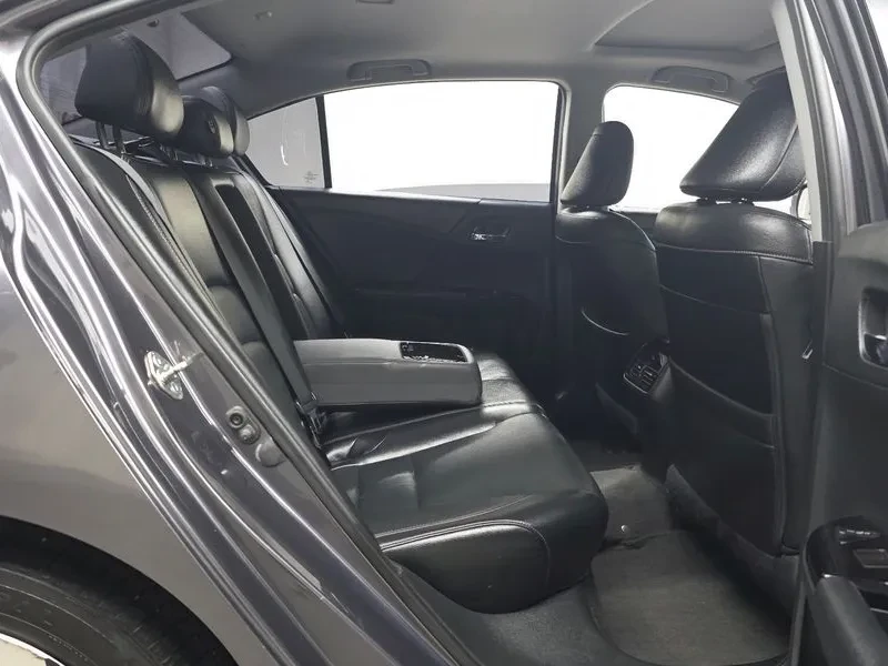 Honda Accord 2.4 9Th Generation, снимка 11 - Автомобили и джипове - 55841747