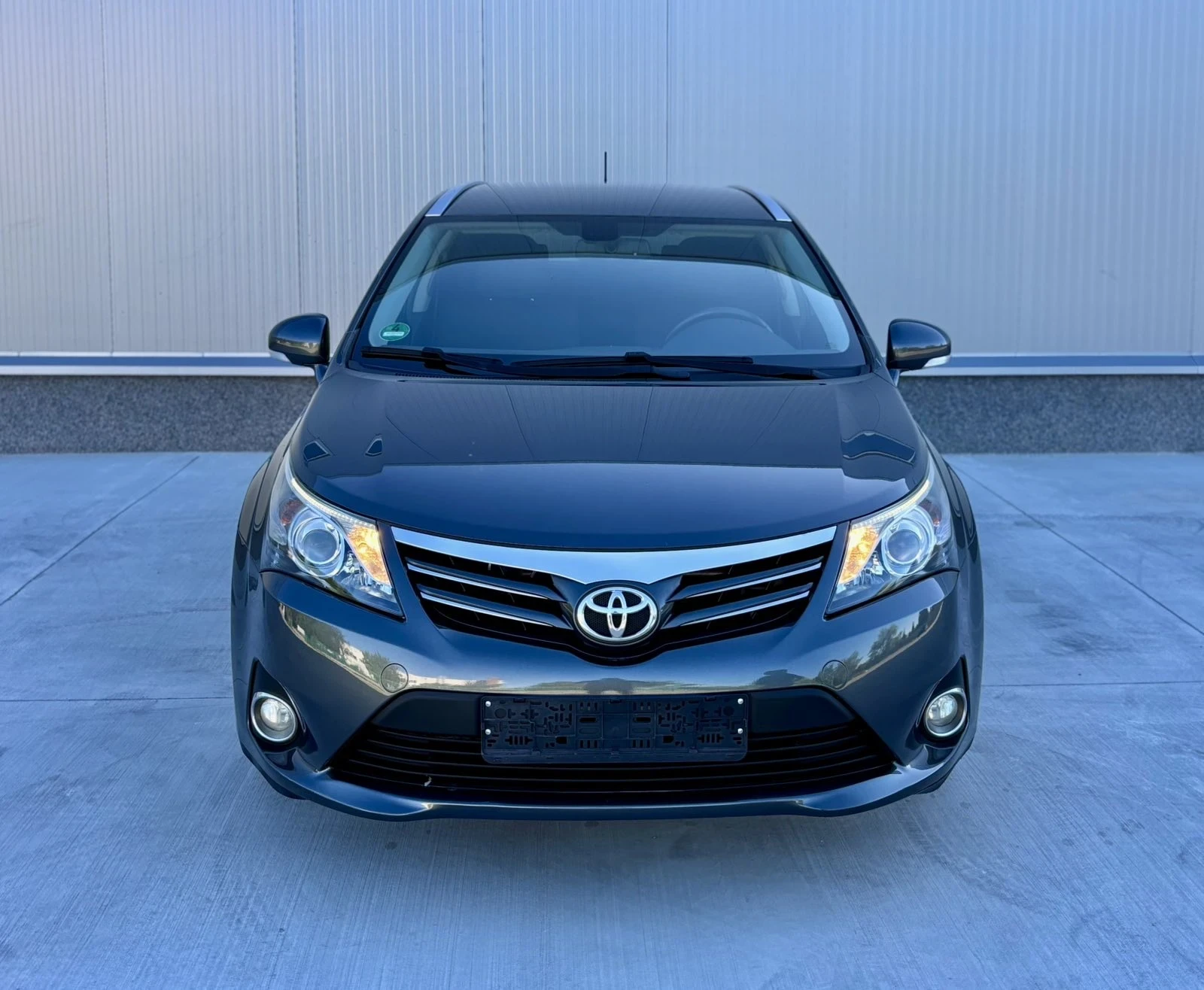 Toyota Avensis 2.0D4d/126кс/Германия/Facelift/Камера/Подгрев - изображение 2