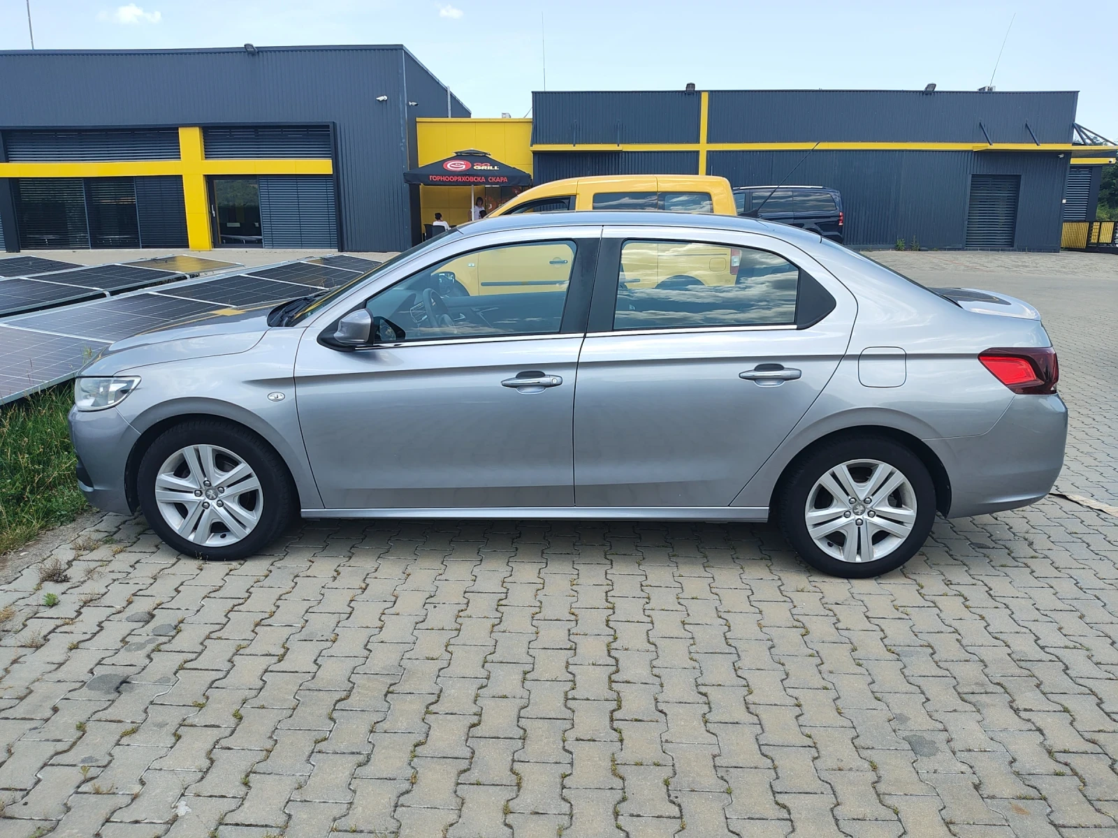 Peugeot 301 Allure - изображение 2
