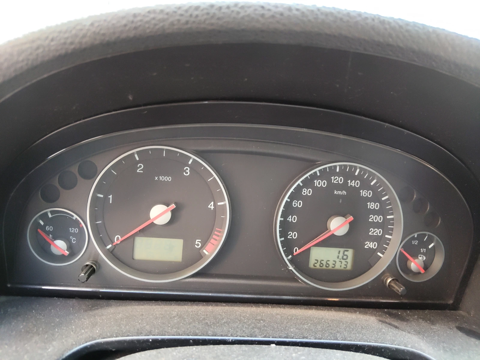 Ford Mondeo 2.2 - изображение 10