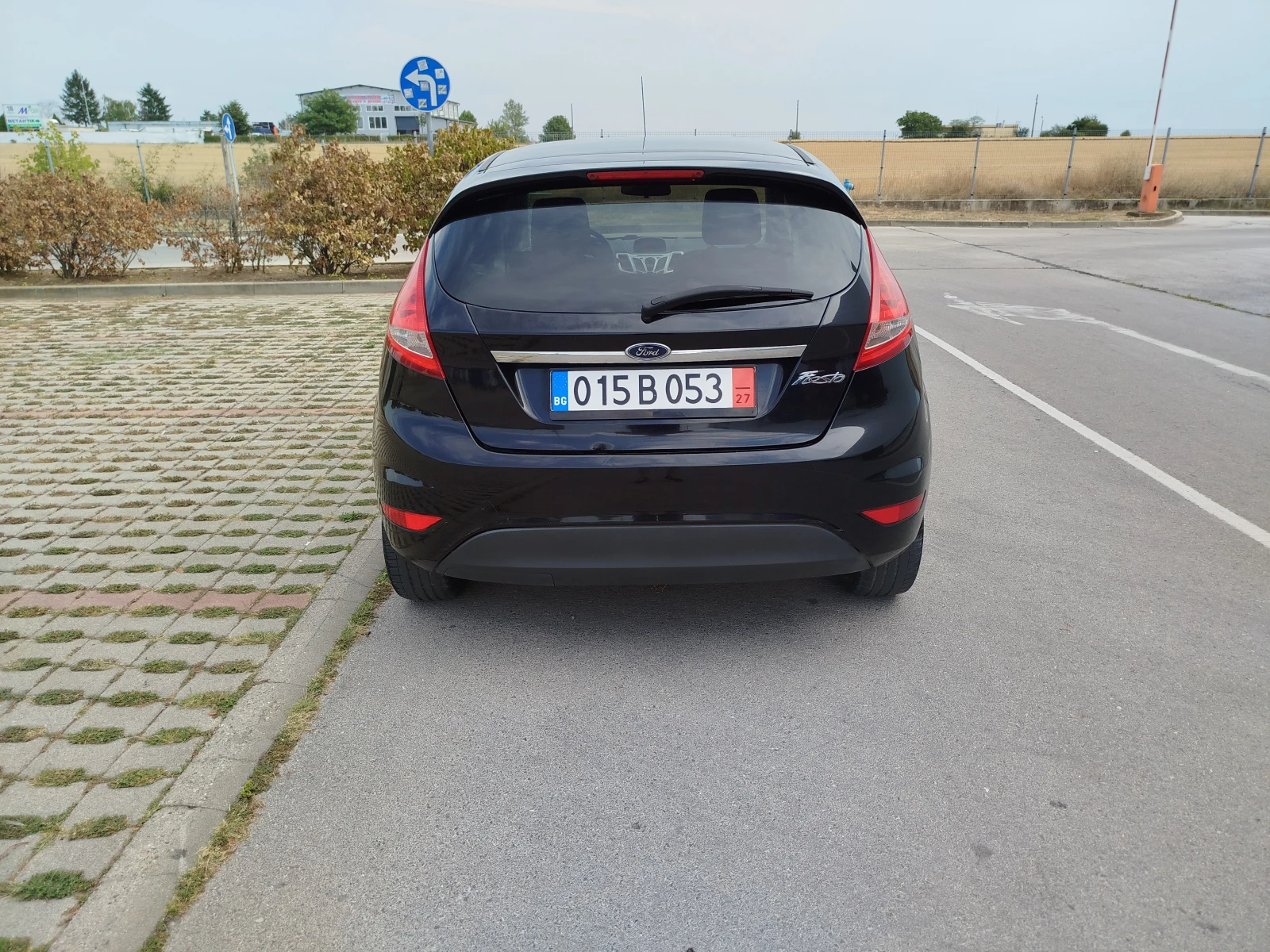 Ford Fiesta 1.4-96кс.ГАЗ-Климатроник - изображение 5